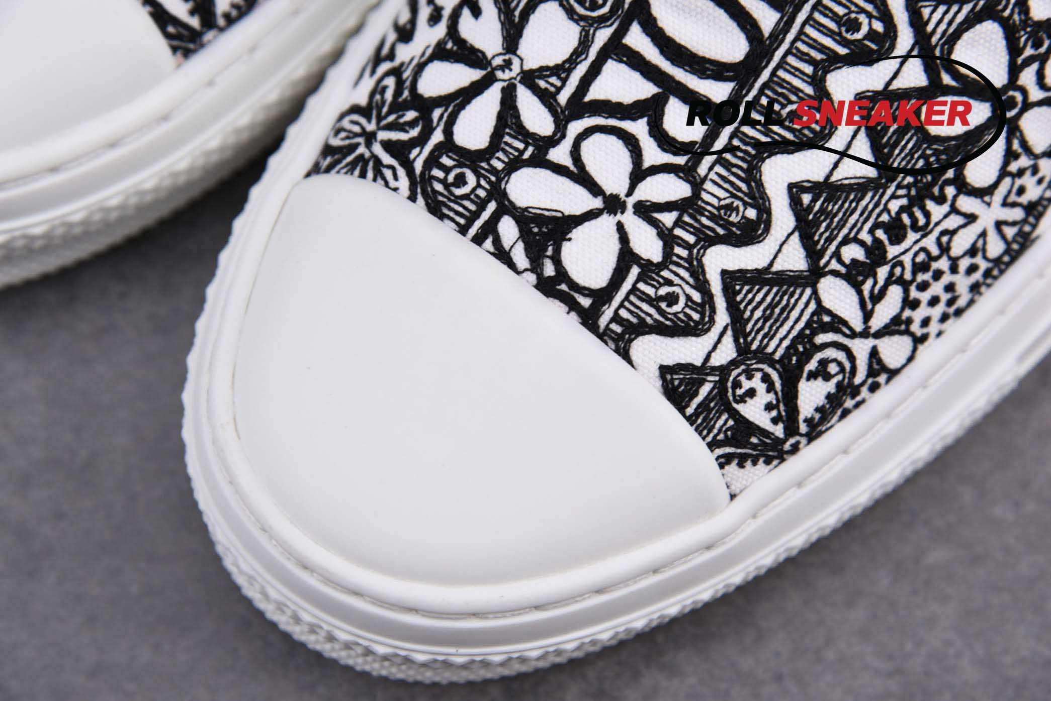 Dior B23 Slip On Sneaker Black White Embroidery 