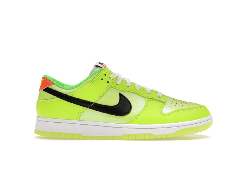 Nike Dunk Low SE ‘Splash Volt’