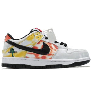 Nike SB Dunk Low “Raygun”