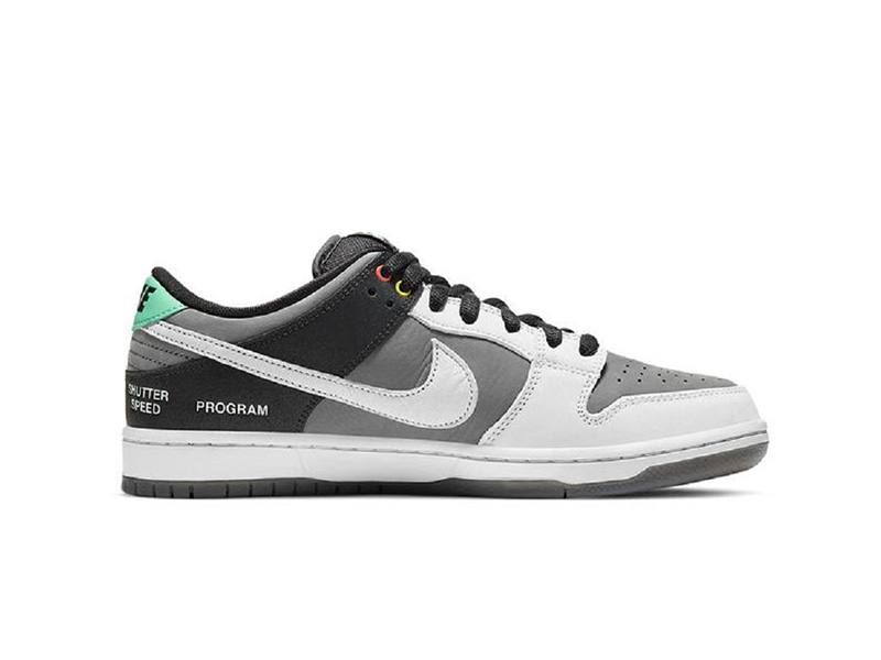 Nike SB Dunk Low ‘Camcorder’