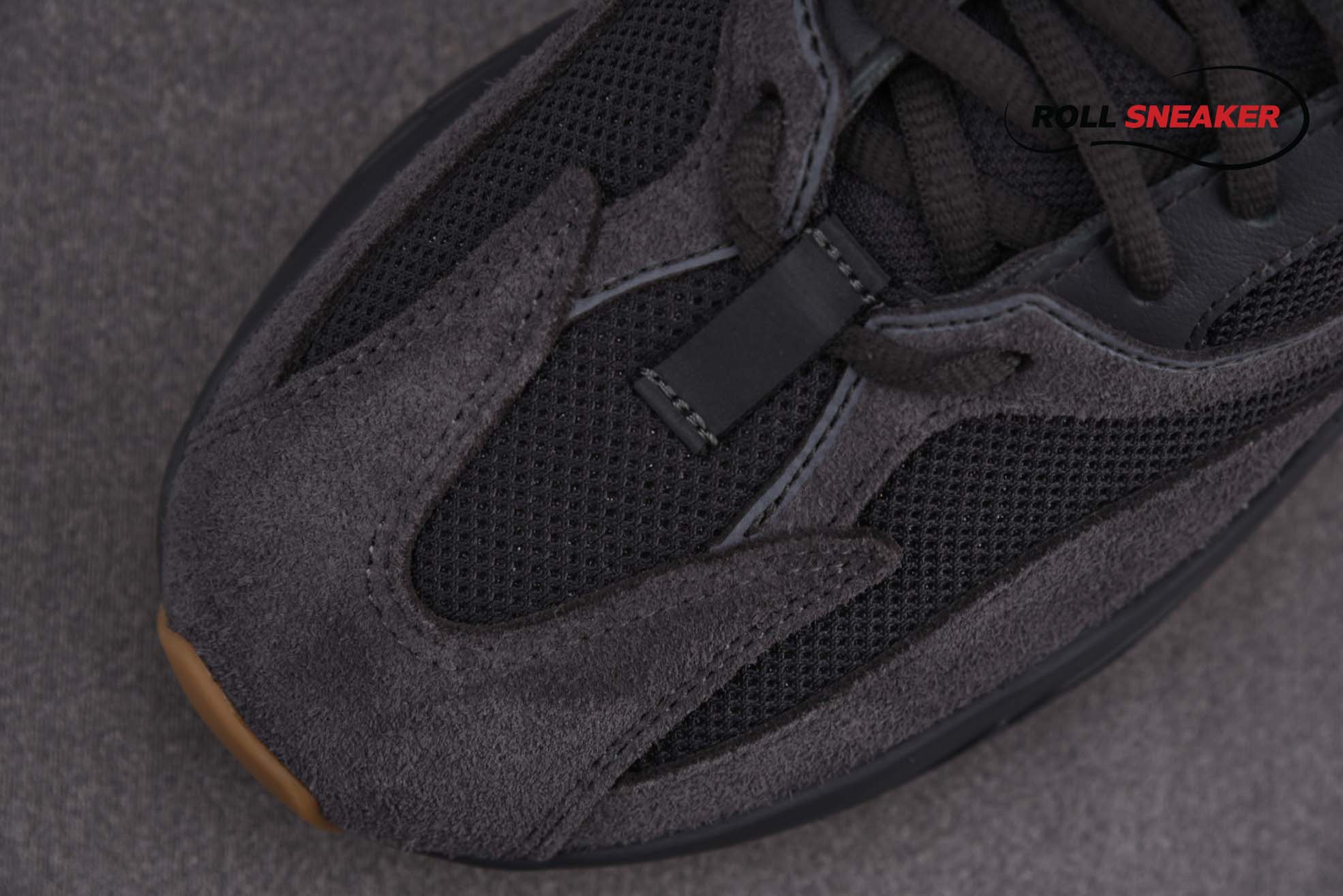 Adidas Yeezy 700 Utility Black