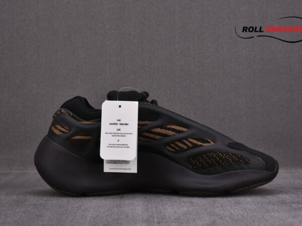 Adidas Yeezy 700 V3 ‘Clay Brown’