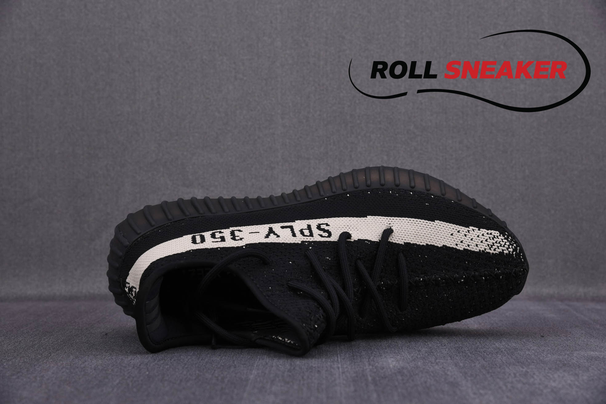 Adidas Yeezy Boost 350 V2 Oreo
