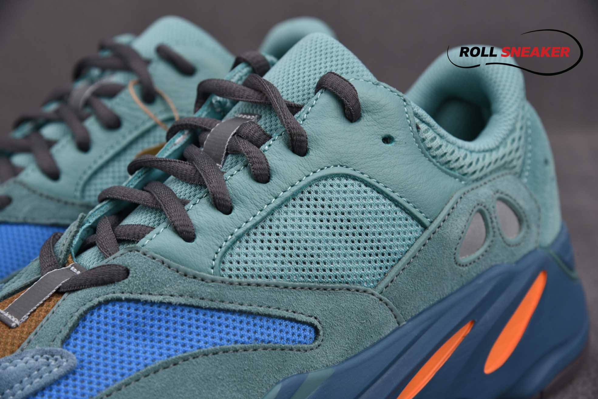 Adidas Yeezy Boost 700 ‘Faded Azure’
