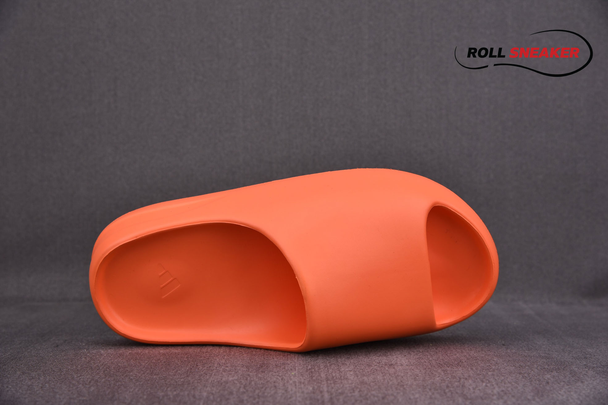 Adidas Yeezy Slides Enflame Orange – Cam
