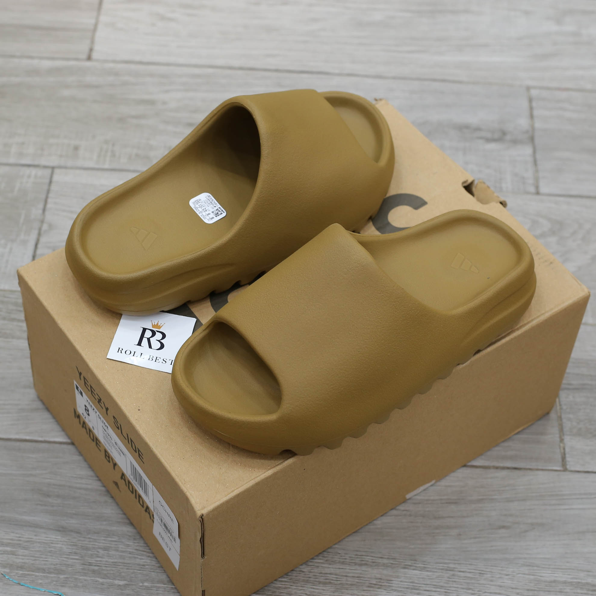 Adidas Yeezy Slides ‘Ochre’
