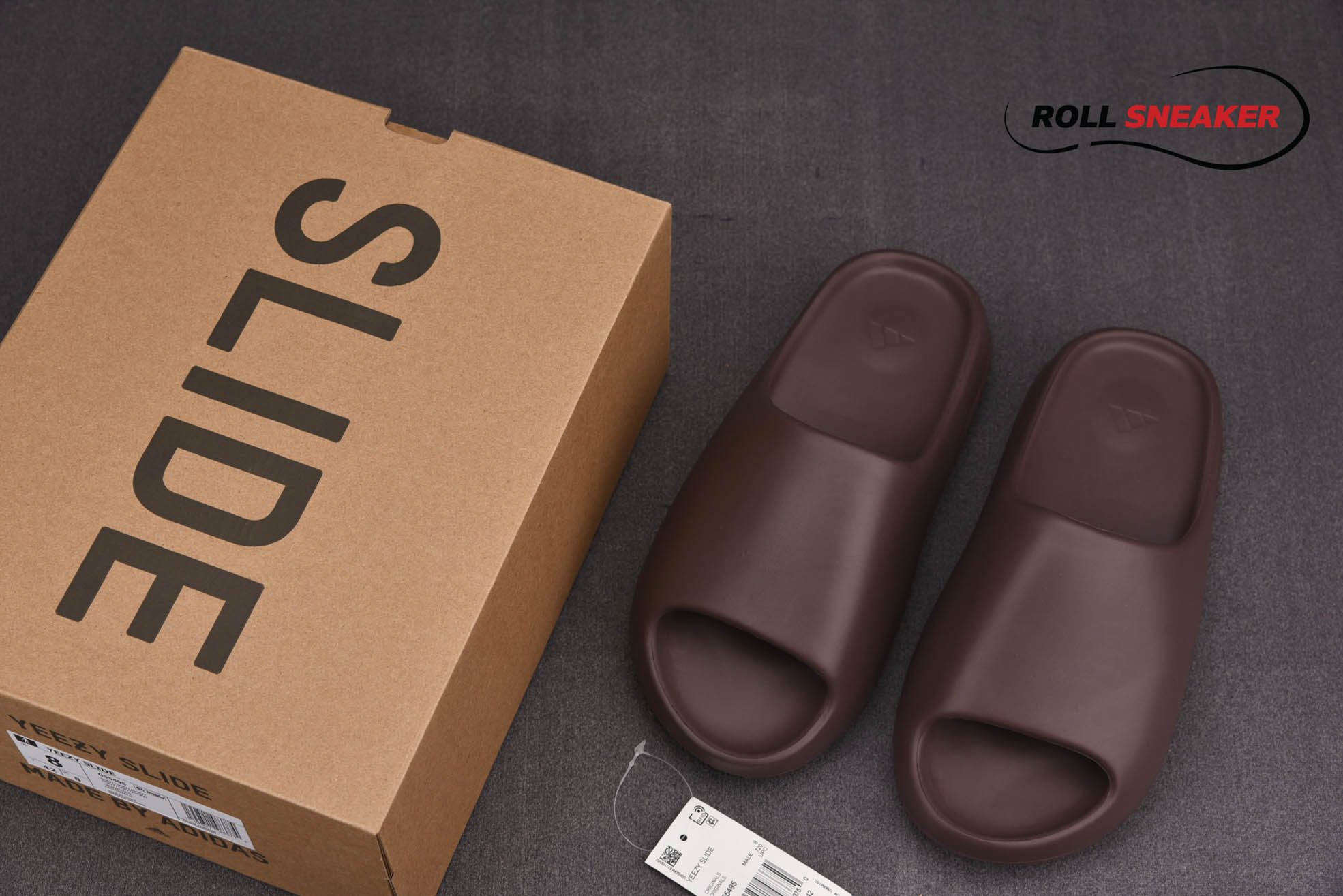 Adidas Yeezy Slides ‘Soot’ 2021
