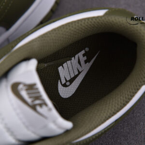 Dunk Low ‘Medium Olive’