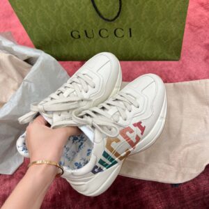 Gucci Chunky logo cầu vồng