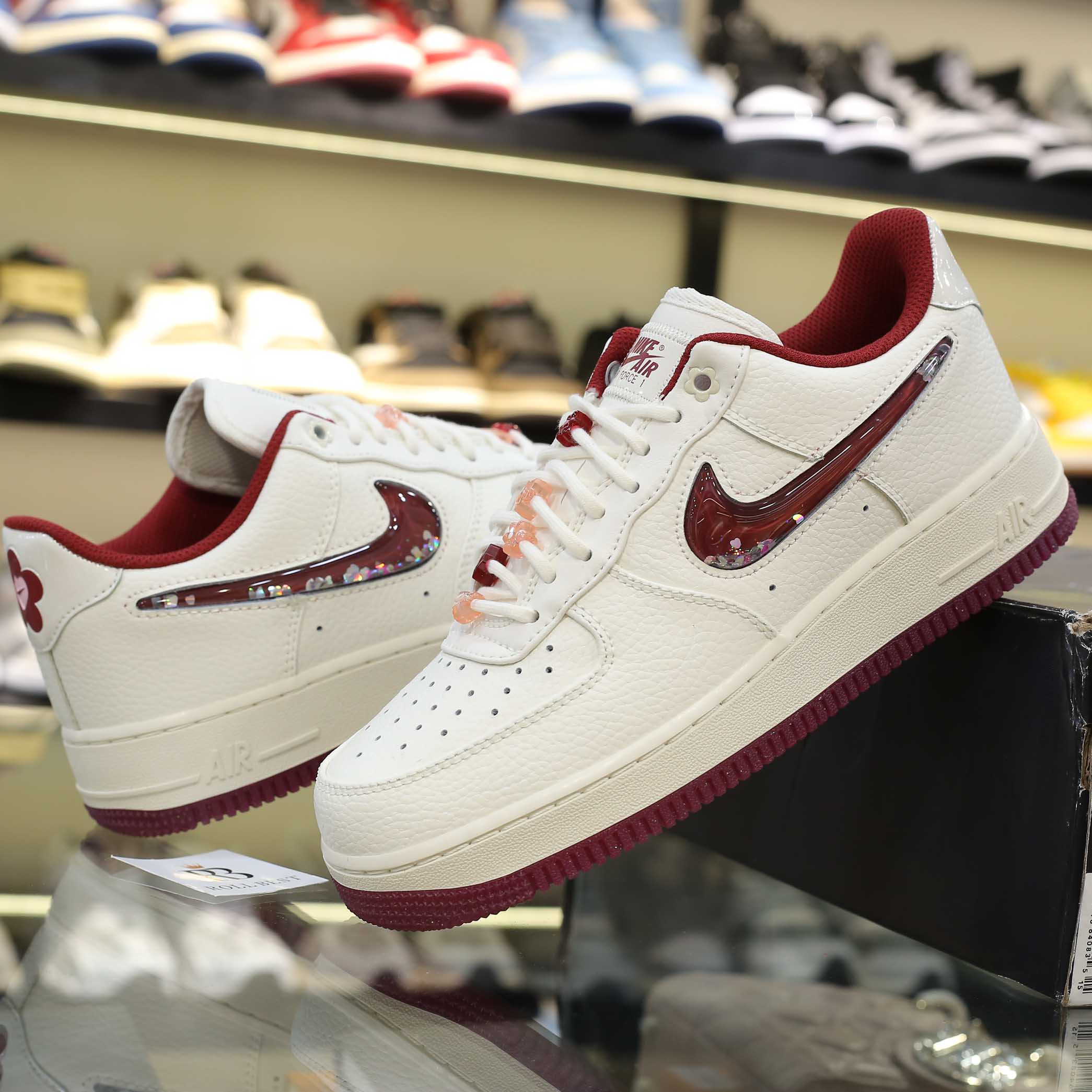 Giày Nike Air Force 1 Low Valentines Day 2024