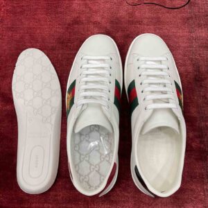 Gucci Ace Bee thêu Ong