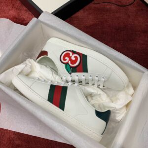 Gucci Ace GG Apple