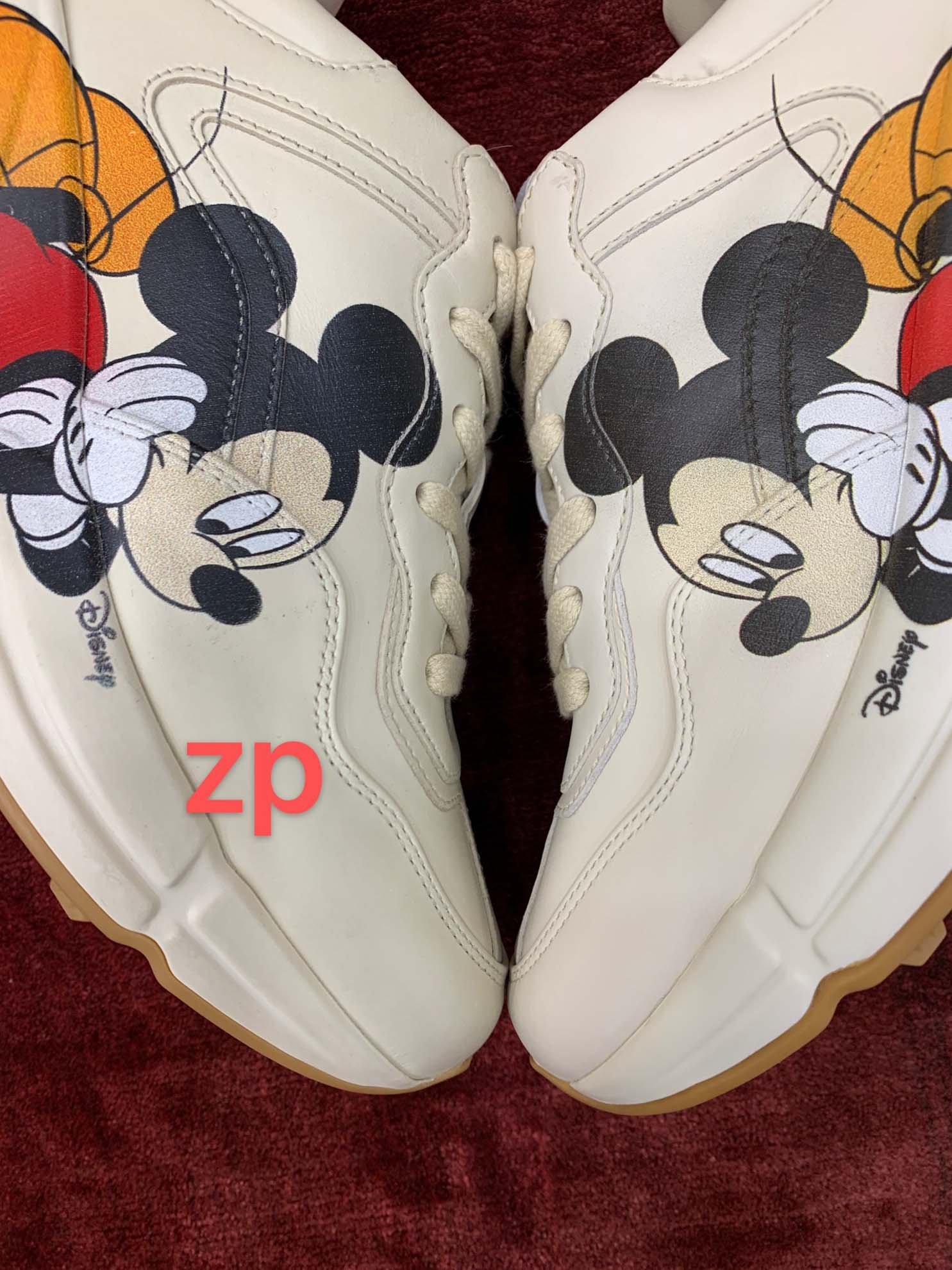 Gucci Chunky Mickey Mouse 