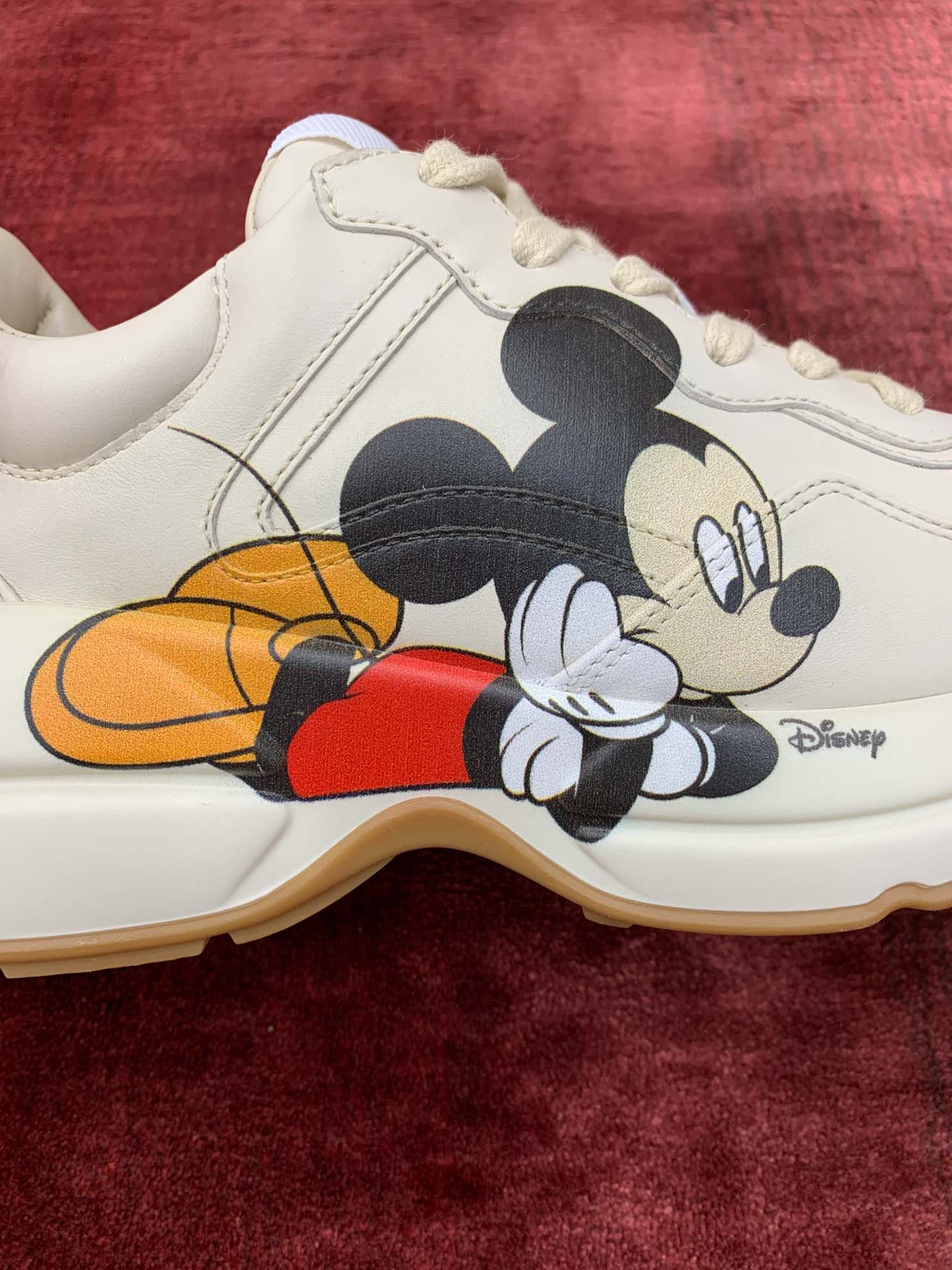 Gucci Chunky Mickey Mouse 