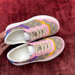 Gucci GG Supreme Sneaker Pink