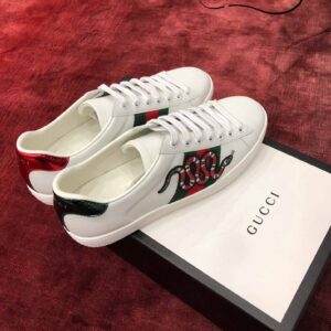 Gucci Rắn “White Snake”