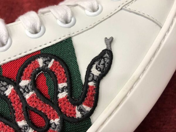 Gucci Rắn “White Snake”