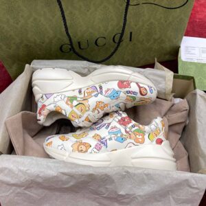 Gucci Rhyton Sneaker With Animal Print Pikarar