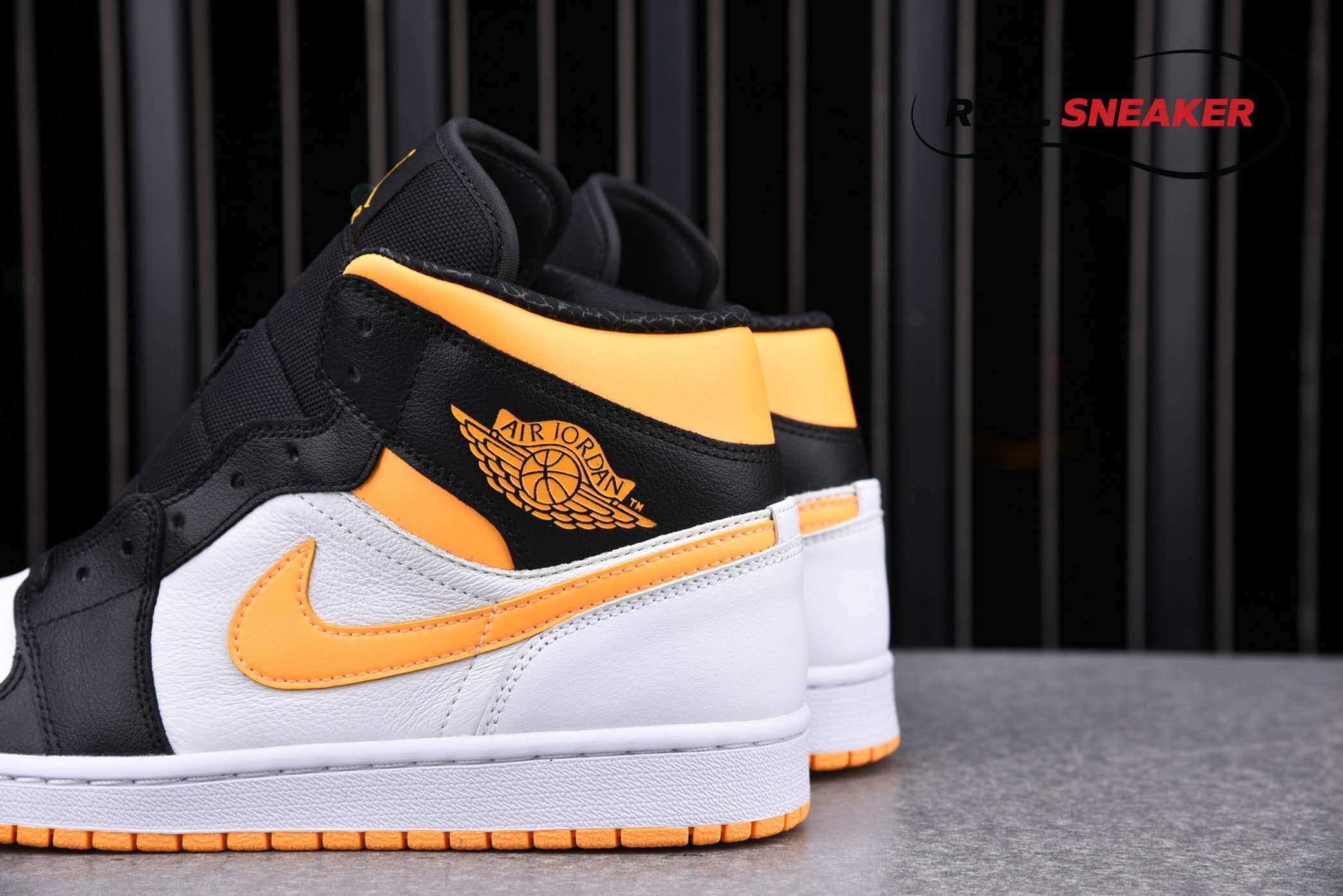 ike Air Jordan 1 Mid GS 'Black University Gold'