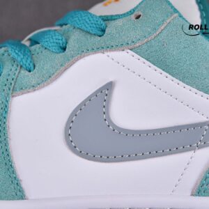 Nike Air Jordan 1 Low SE GS ‘New Emerald’