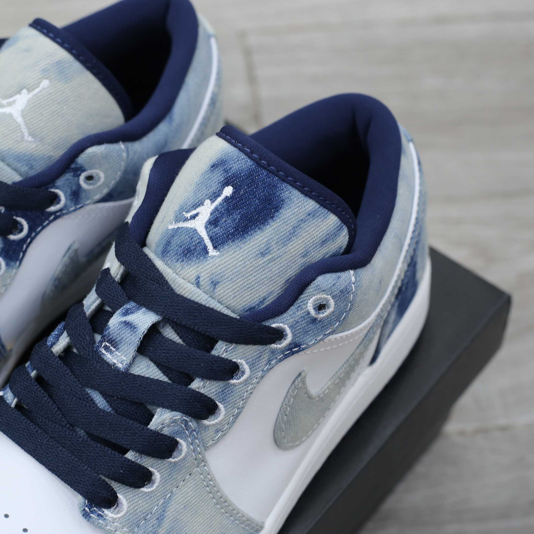 Nike Air Jordan 1 Low SE Washed Denim