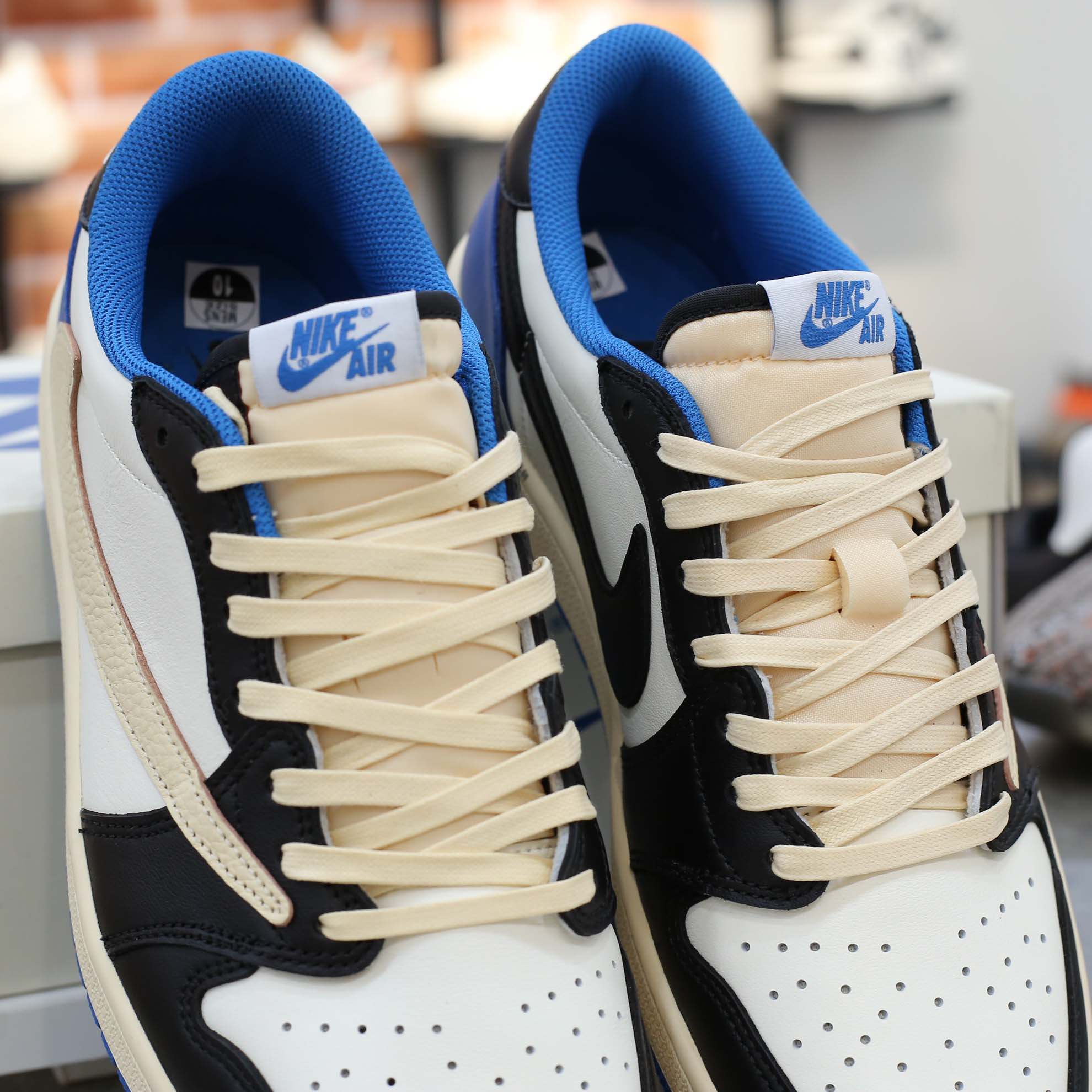 Nike Air Jordan 1 Low Travis Scott x Fragment