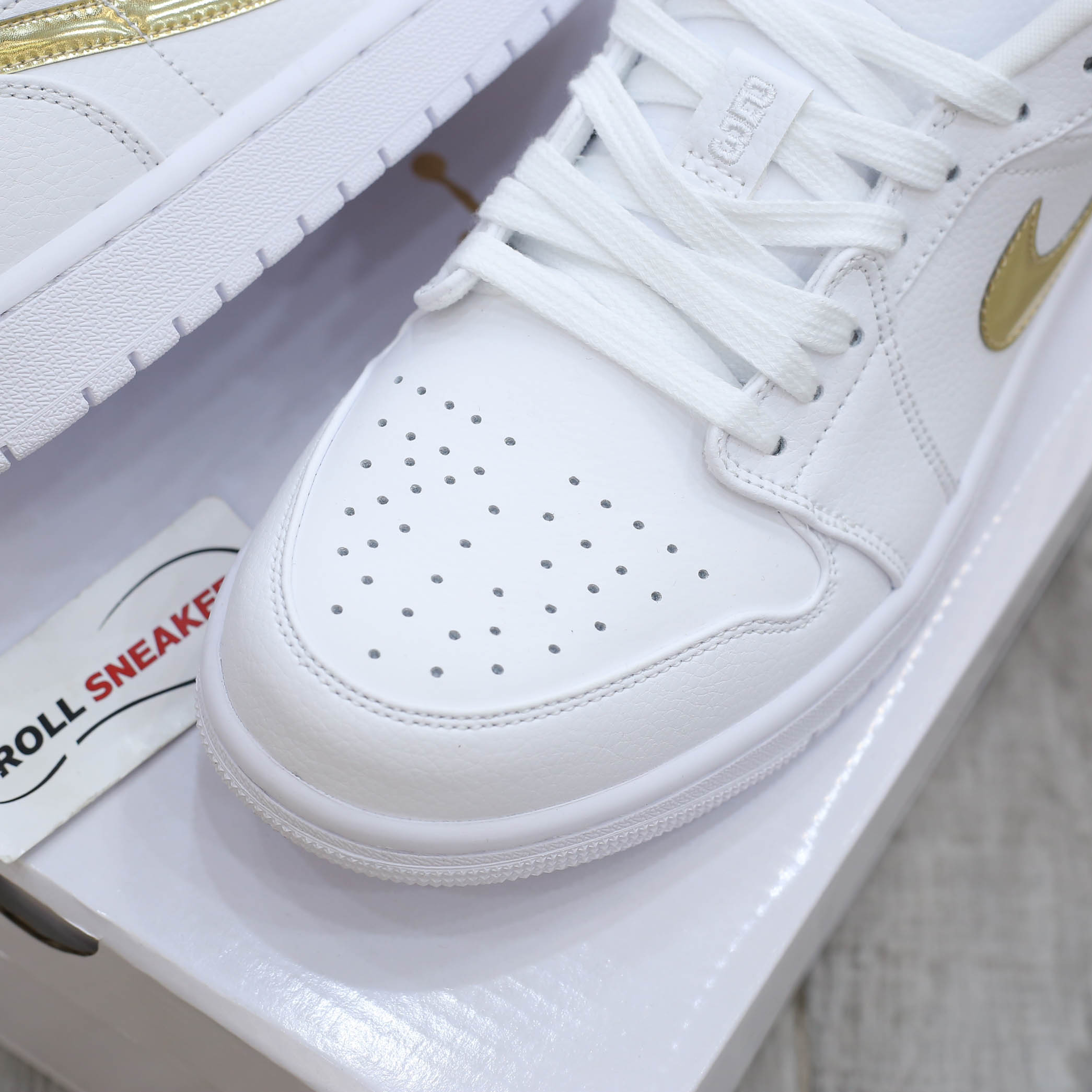 Nike Air Jordan 1 Low White Metallic Gold