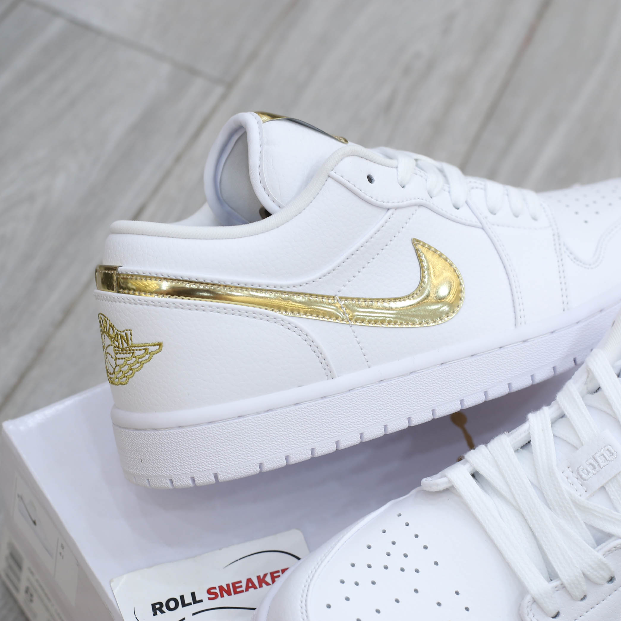 Nike Air Jordan 1 Low White Metallic Gold