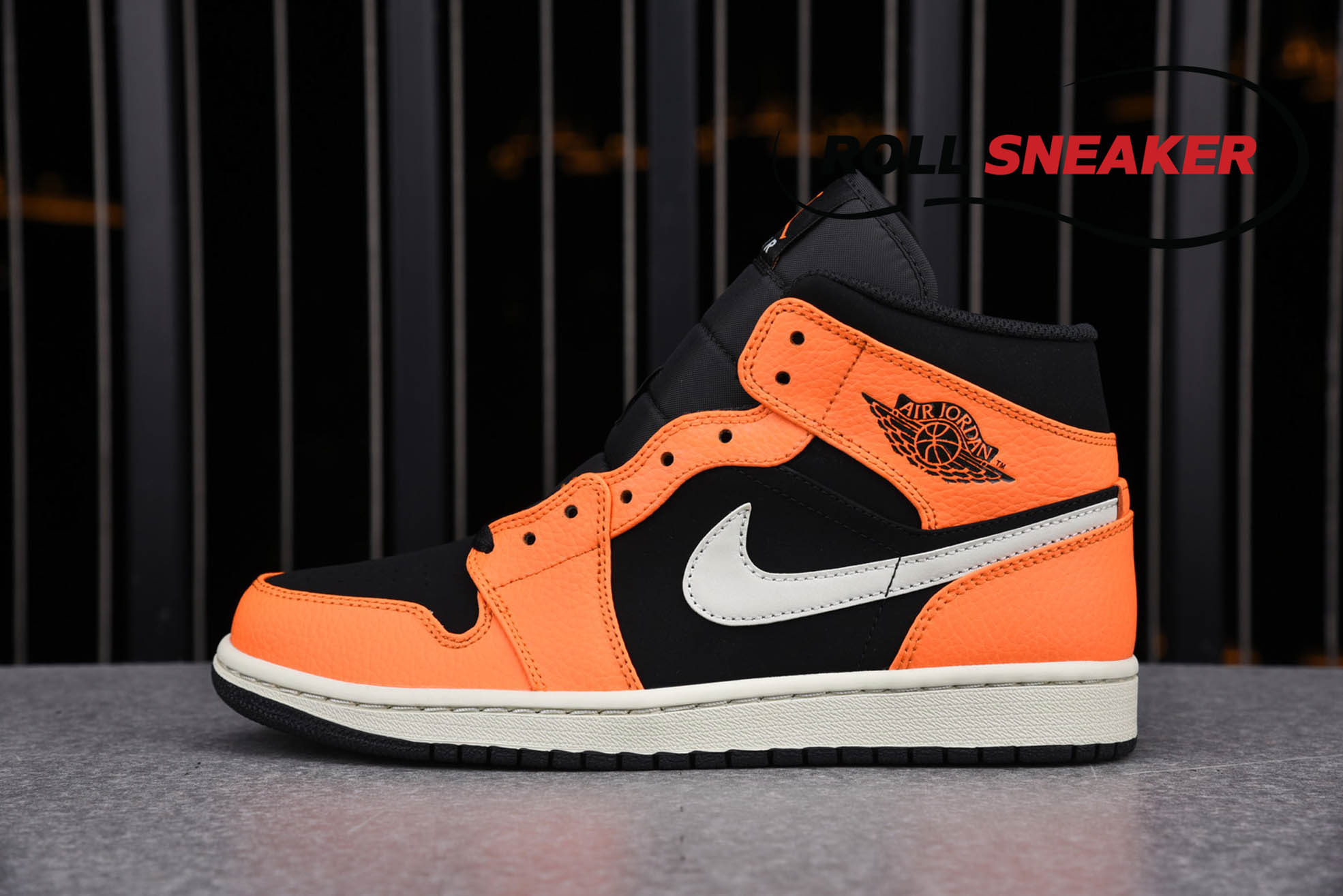 Nike Air Jordan 1 Mid ‘Black Cone’
