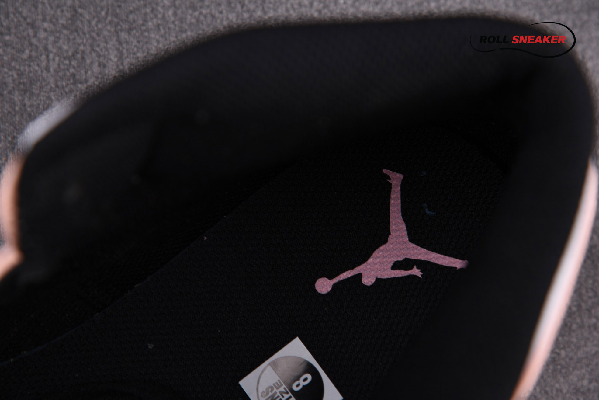Nike Air Jordan 1 Mid GS ‘Crimson Tint’
