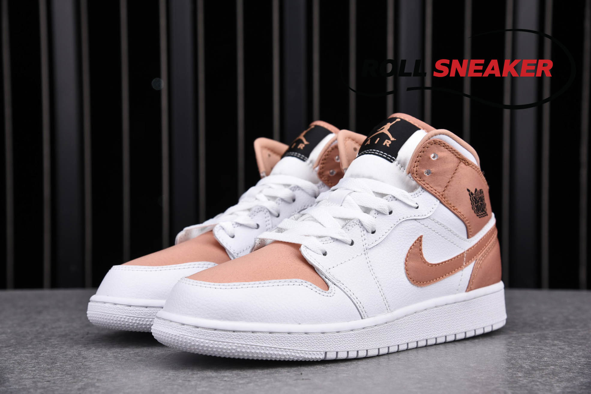 Nike Air Jordan 1 Mid GS ‘White Rose Gold’
