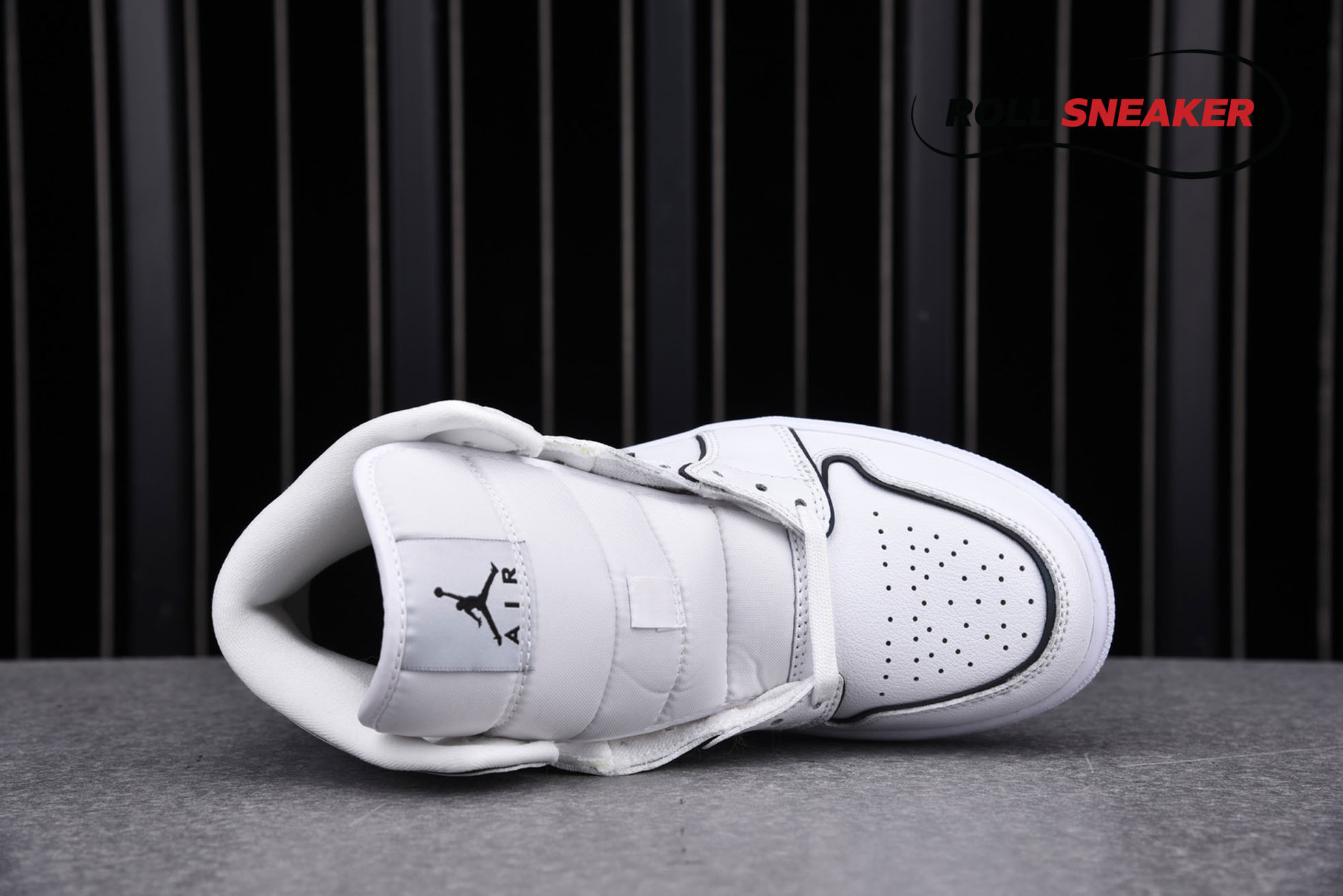Nike Air Jordan 1 Mid ‘Iridescent Reflective White’
