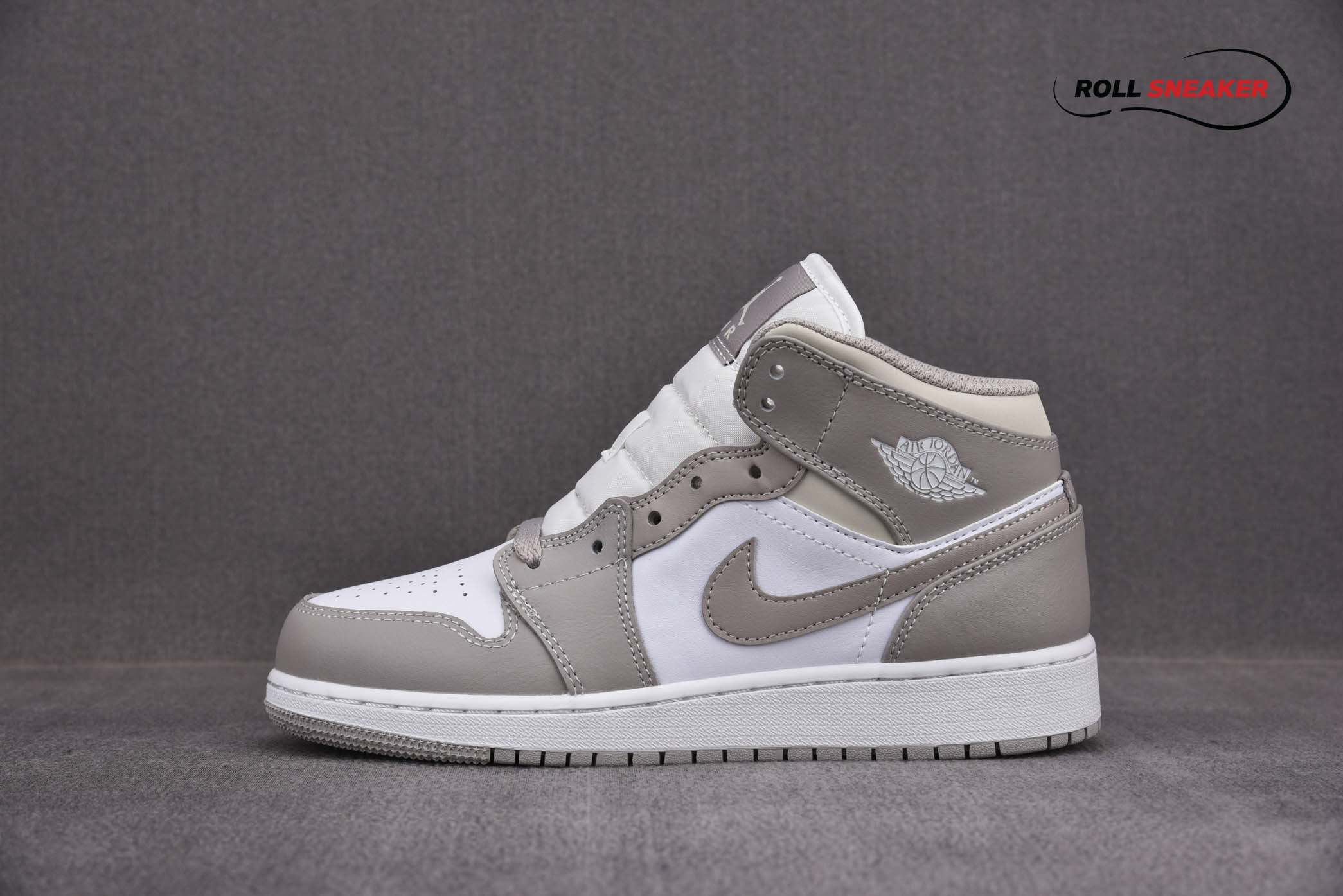 Nike Air Jordan 1 Mid ‘Linen’
