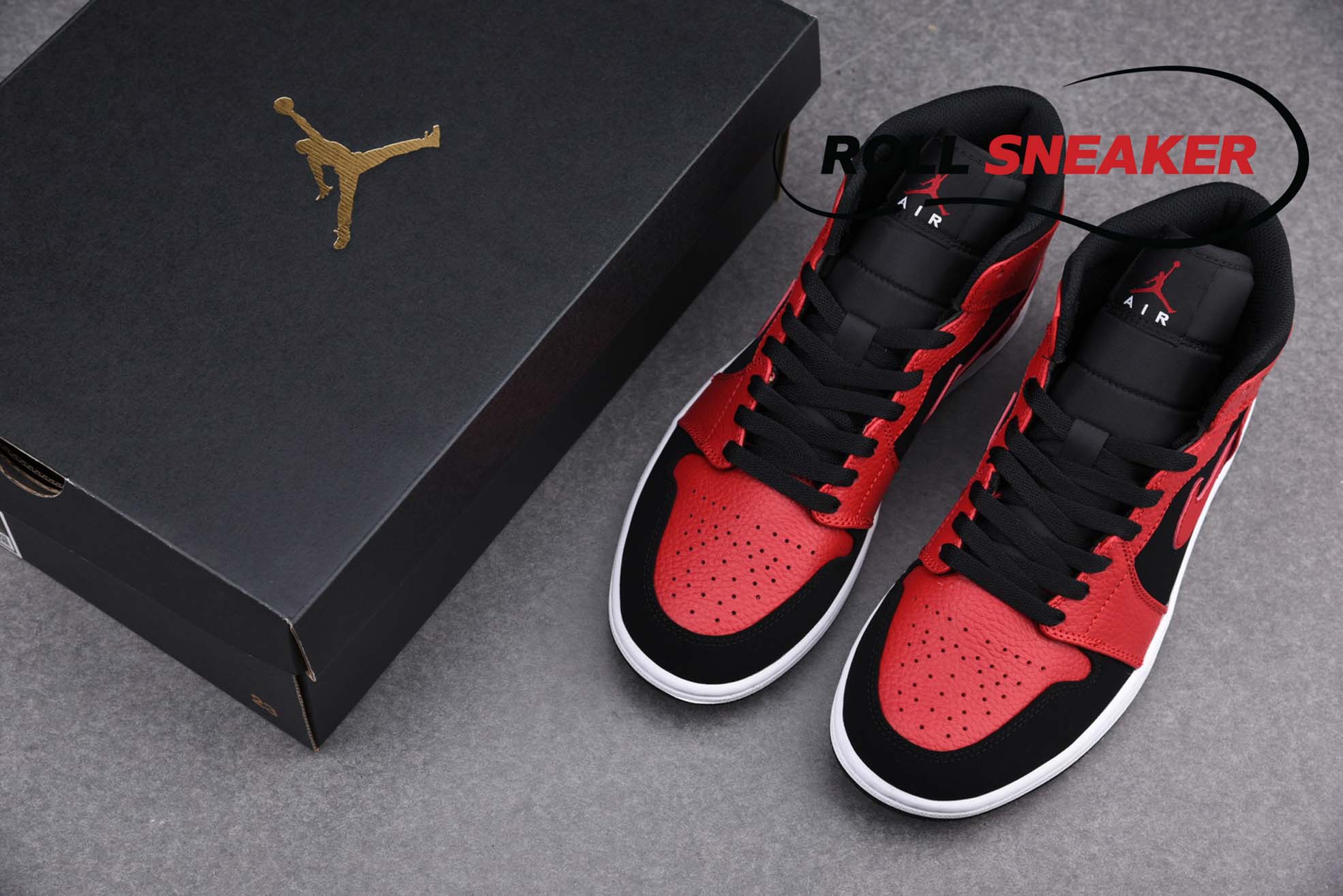 Nike Air Jordan 1 Mid ‘Reverse Bred’