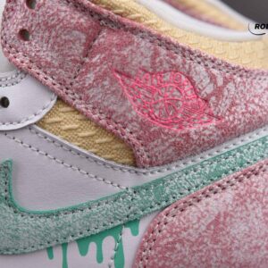 Nike Air Jordan 1 Mid SE GS ‘Ice Cream’