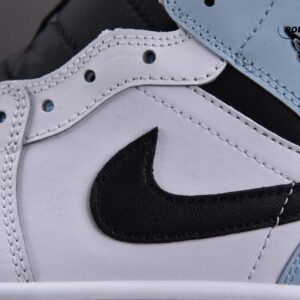 Nike Air Jordan 1 Mid SE GS ‘White Ice Blue’