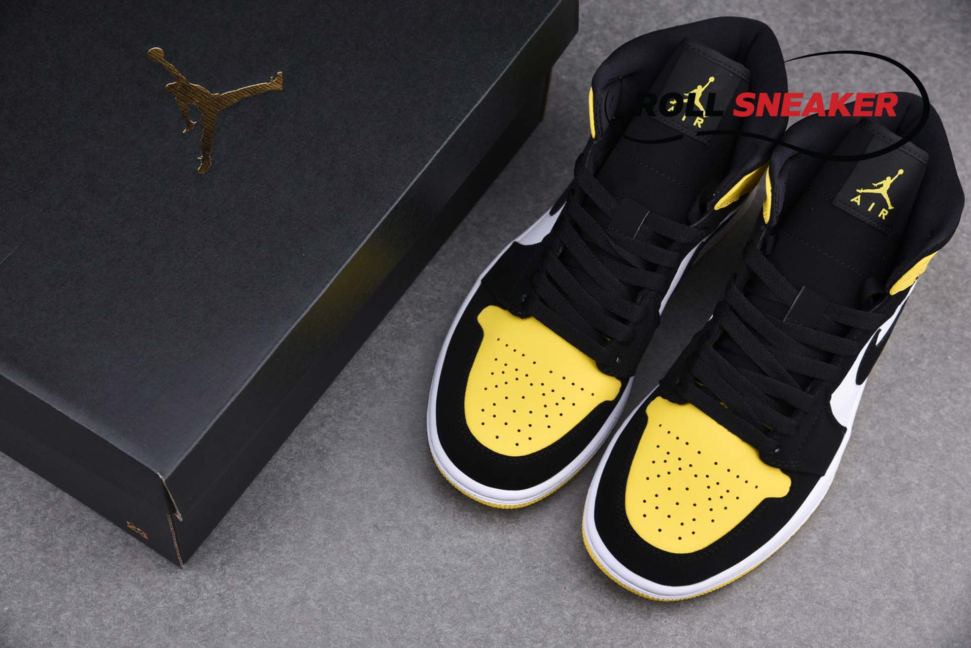 Nike Air Jordan 1 mid SE Yellow Toe
