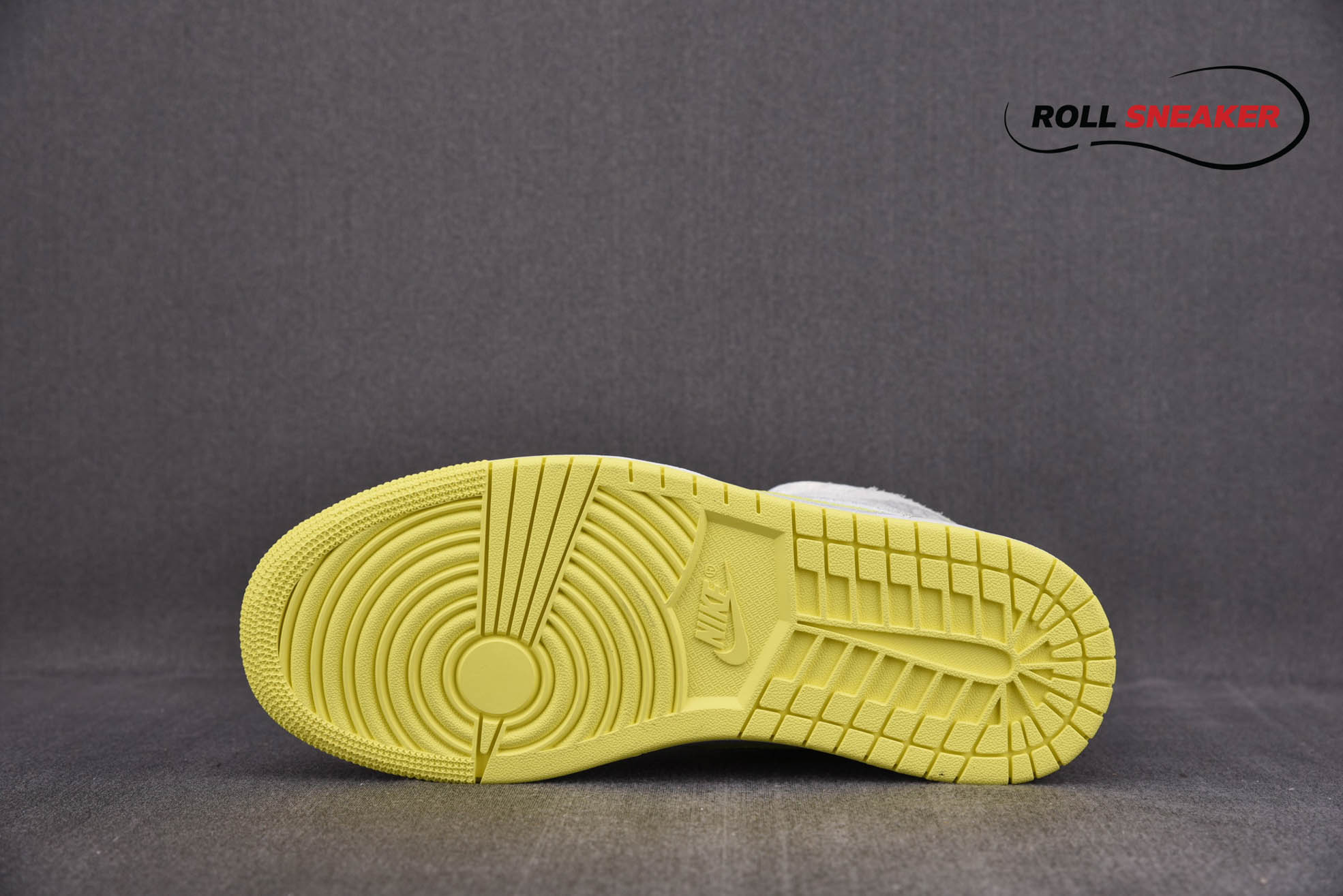 Nike Air Jordan 1 Mid Se “Yellow Voltage”

