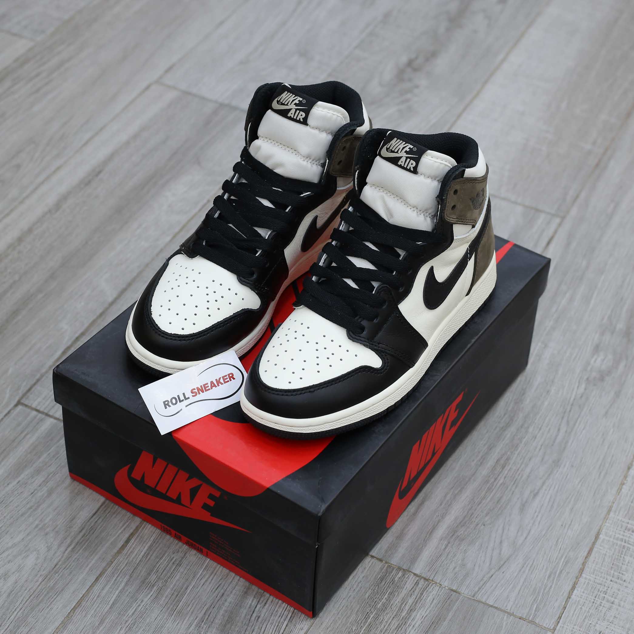 Nike Air Jordan 1 Retro High Dark Mocha