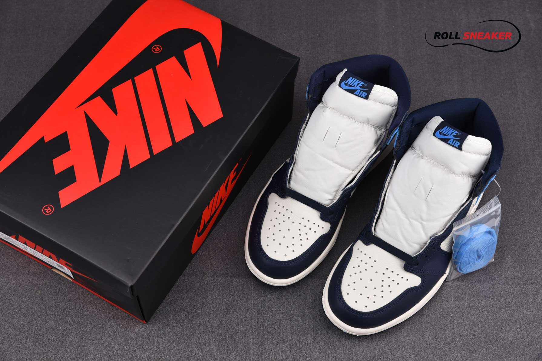 Nike Air Jordan 1 Retro High Obsidian UNC