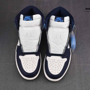 Nike Air Jordan 1 Retro High Obsidian UNC