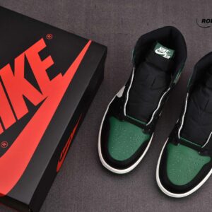 Nike Air Jordan 1 Retro High OG GS ‘Pine Green’