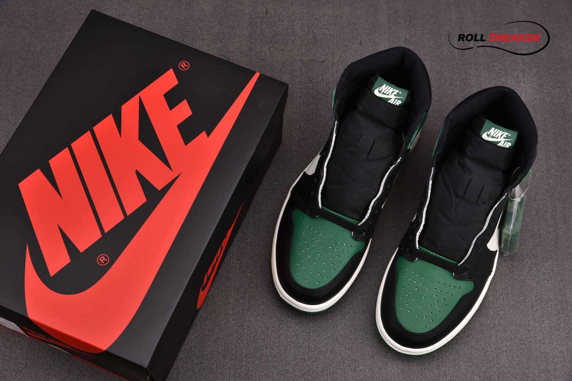 Nike Air Jordan 1 Retro High OG GS ‘Pine Green’
