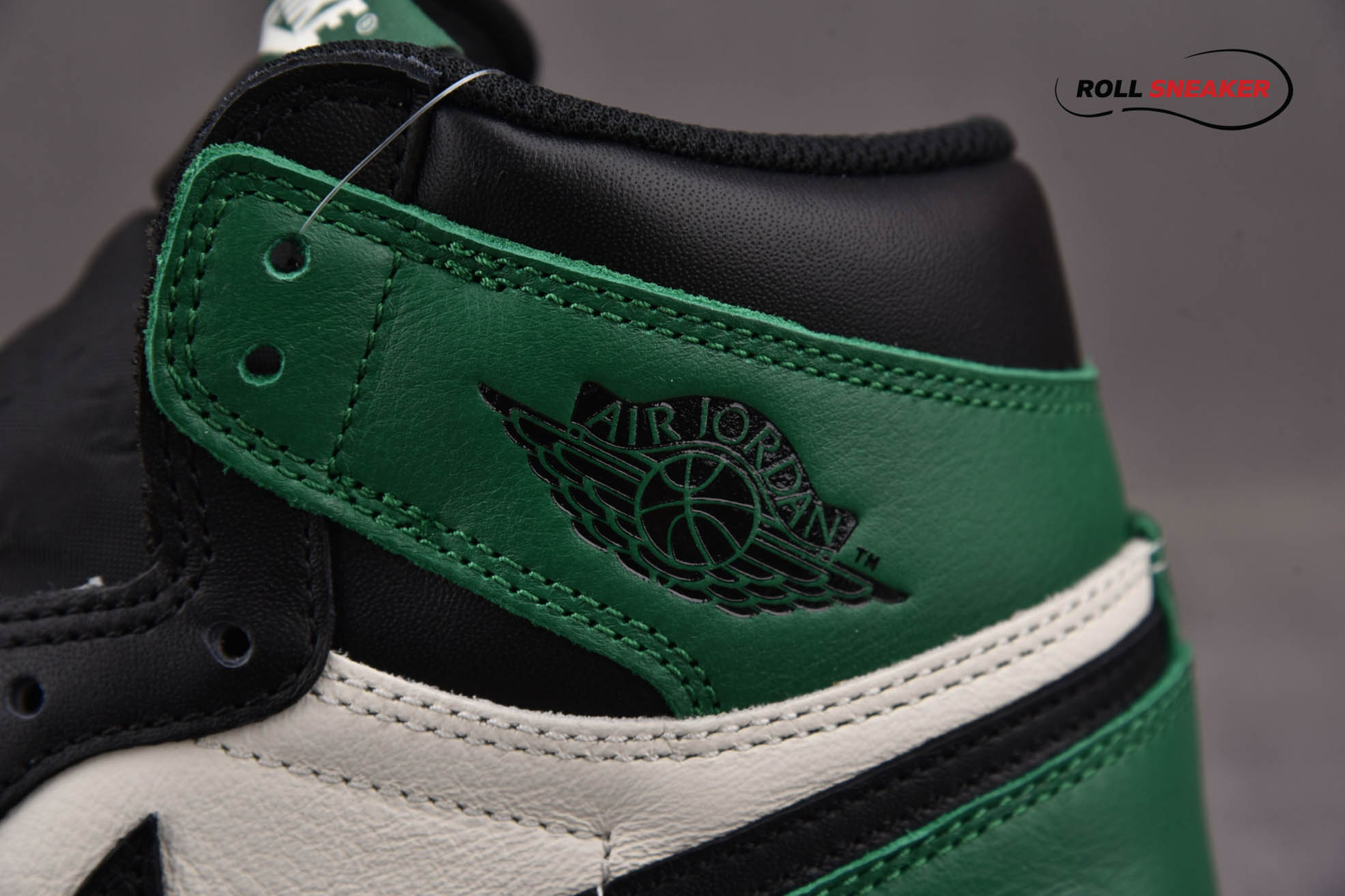 Nike Air Jordan 1 Retro High OG GS ‘Pine Green’
