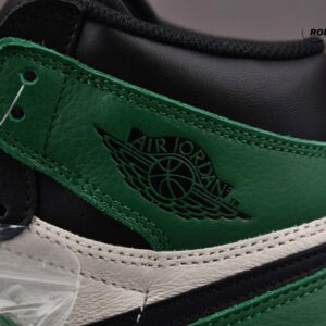 Nike Air Jordan 1 Retro High OG GS ‘Pine Green’