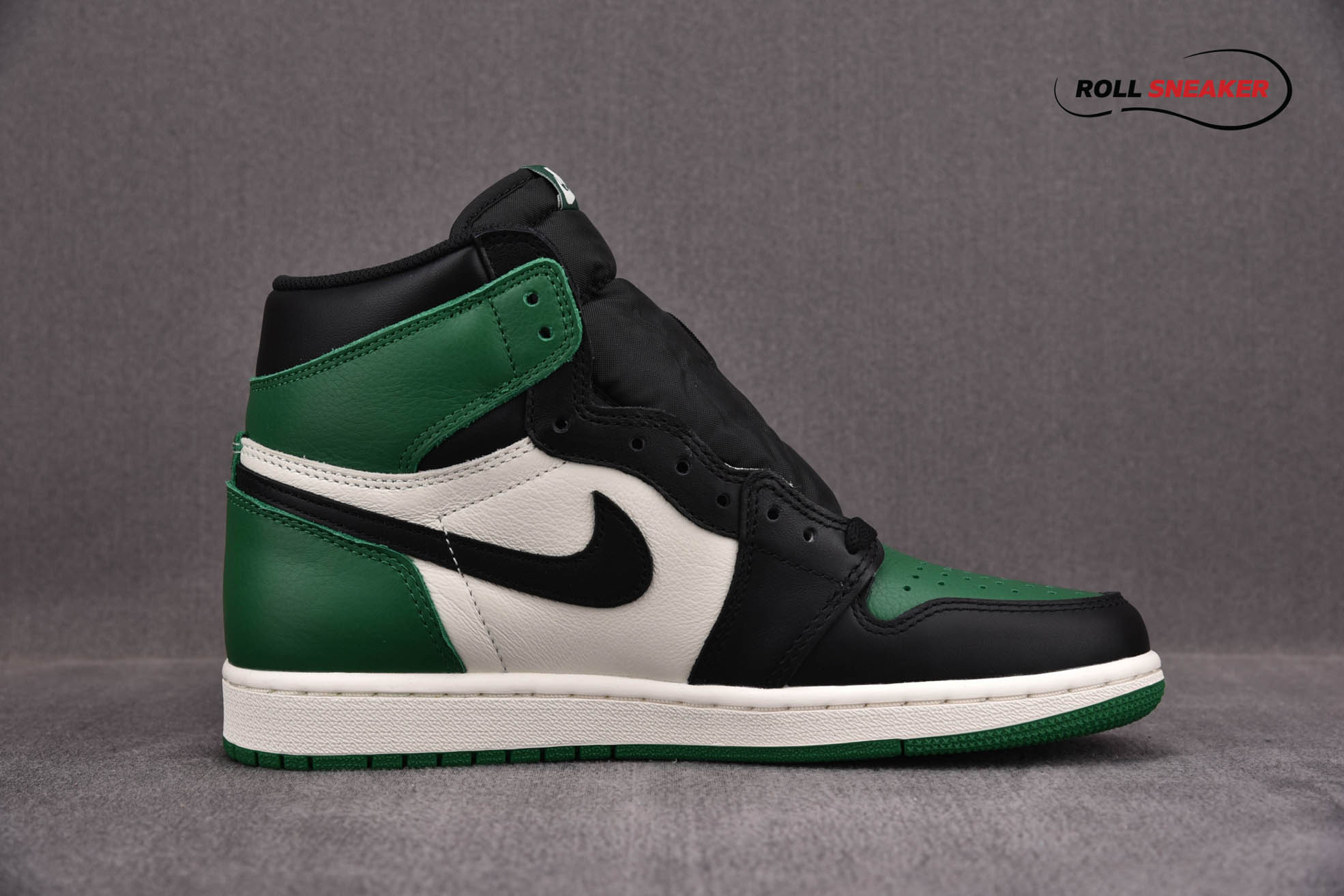 Nike Air Jordan 1 Retro High OG GS ‘Pine Green’
