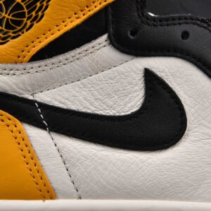 Nike Air Jordan 1 Retro High OG Yellow Toe