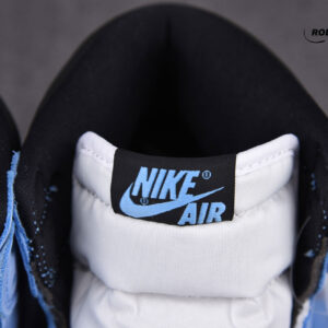 Nike Air Jordan 1 Retro High University Blue