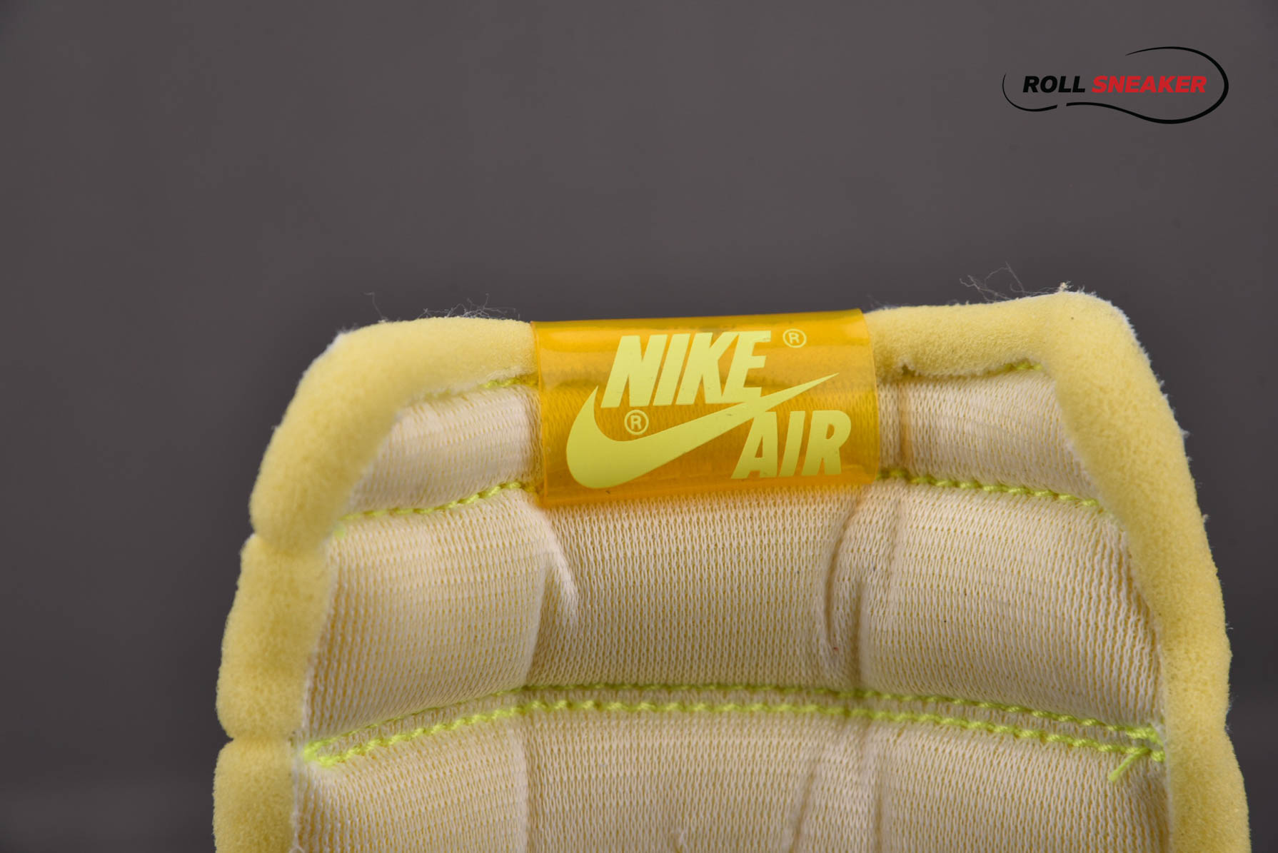 Nike Air Jordan 1 Retro High Volt Gold
