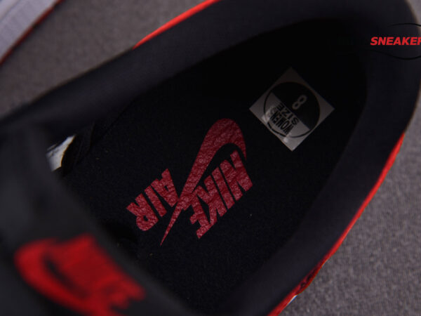 Nike Air Jordan 1 Retro Low Bred 2015